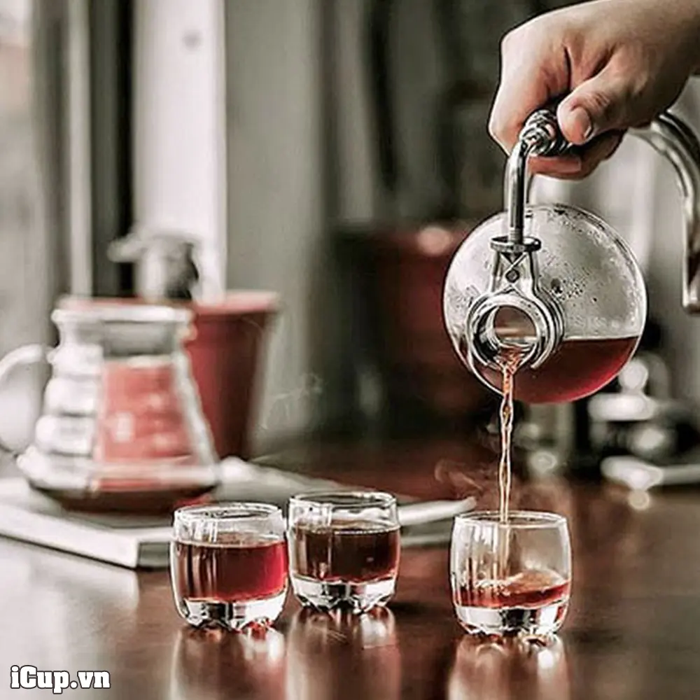 pha cà phê với syphon hario