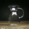 Bình thủy tinh Decanter Hario với thiết kế thắt eo giúp bạn lắc giảm nhiệt cafe sau khi pha