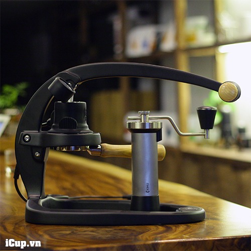 Máy pha cà phê thủ công Flair 58 và máy xay cà phê cầm tay Kinu Classic