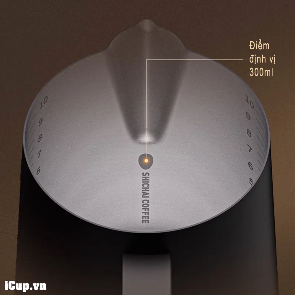 Đánh dấu vị trí khi dung tích sữa đạt 300ml trên ca Timemore Rosetta 700ml